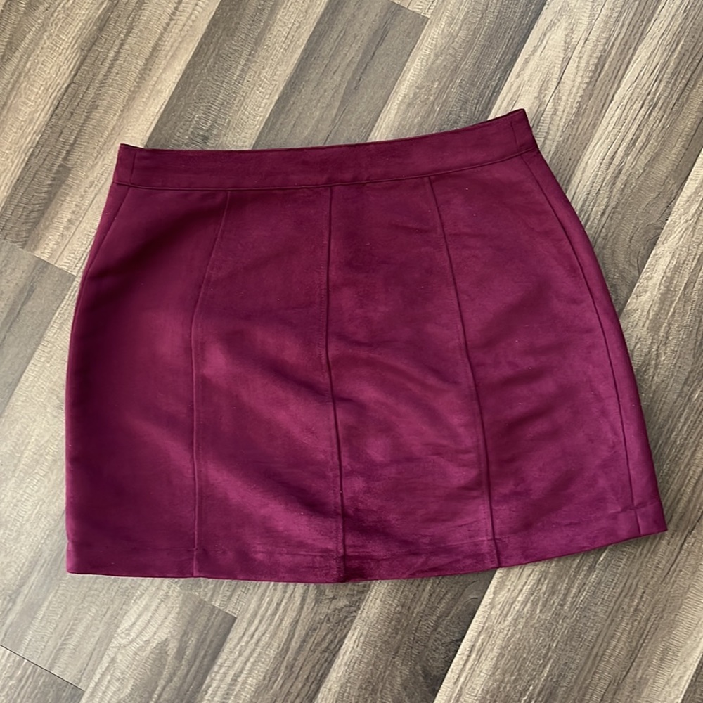 Old Navy Suede Skirt - Picture 4 of 6